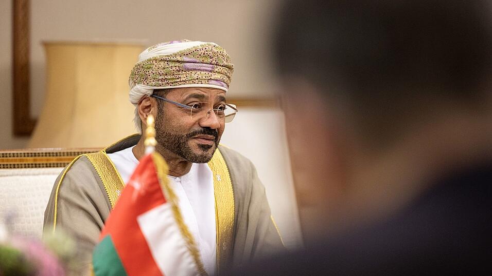 Omans Au&szlig;enminister al-Bussaidi hofft auf eine baldige Einigung zwischen den USA und dem Iran.
