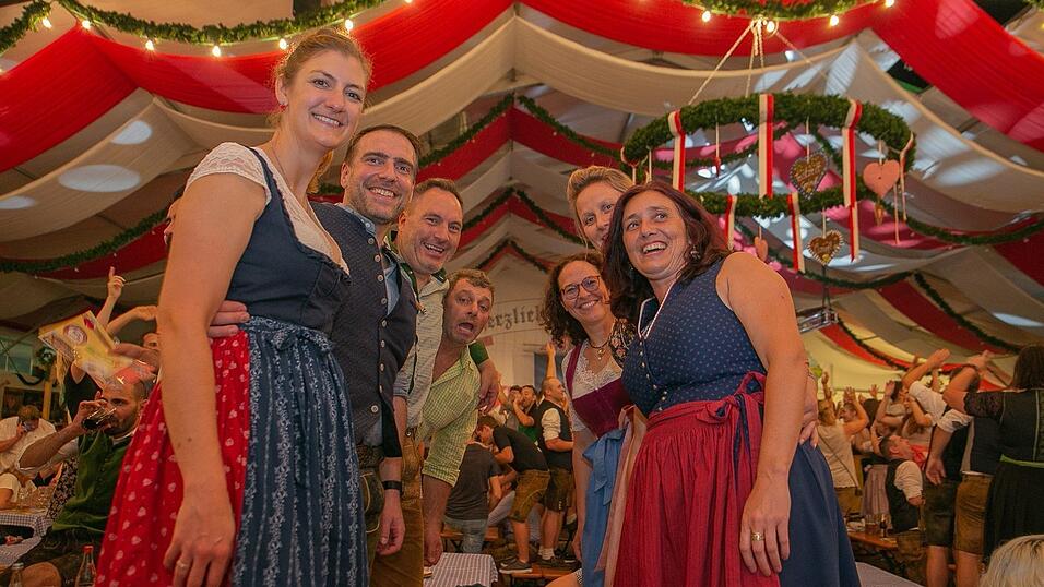 Die Partybilder vom Sonntag, 14. August 2022, aus dem Festzelt Greindl.