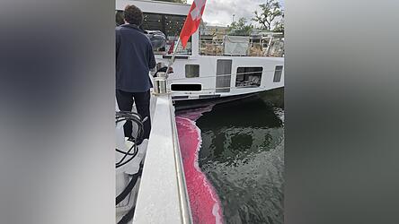 Der Kapitän wollte Ballastwasser ablassen. Stattdessen lief ein treibstoffversetztes Gemisch aus. Der Kapitän wollte Ballastwasser ablassen. Stattdessen lief ein treibstoffversetztes Gemisch aus.