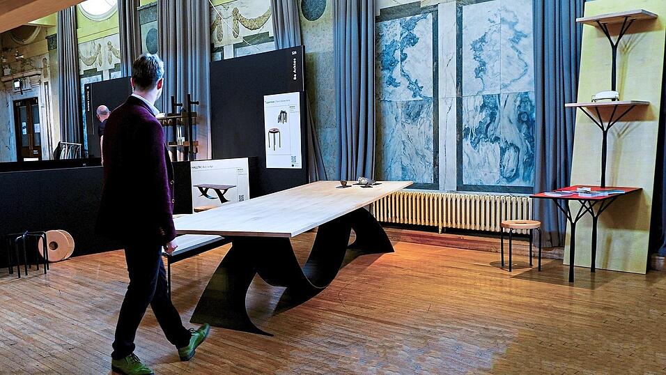 Eindrücke von der Shoreditch Design Week in London, wo Benno Lang jüngst seine Möbel gezeigt hat. Eindrücke von der Shoreditch Design Week in London, wo Benno Lang jüngst seine Möbel gezeigt hat.