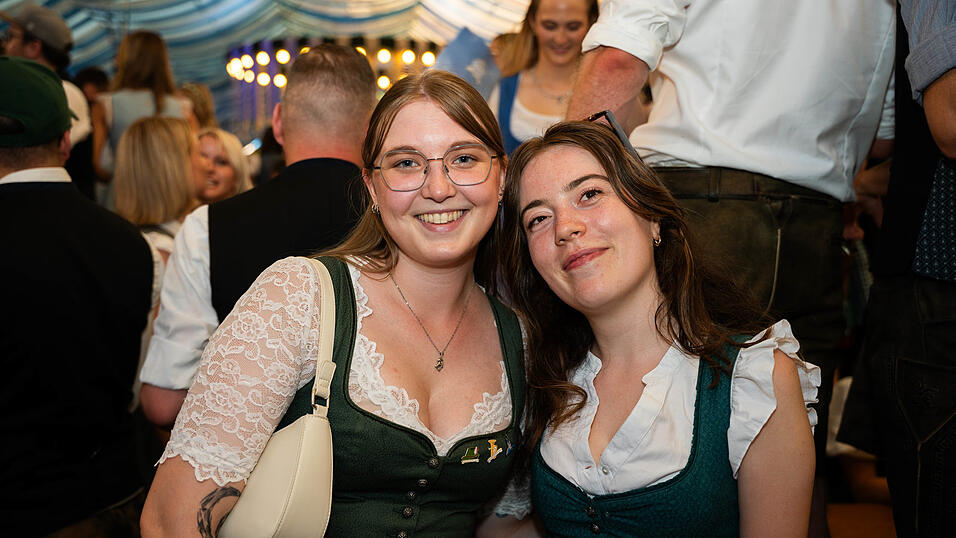 Die Partybilder vom Freitag, 14. August, aus dem Festzelt Wenisch. Die Partybilder vom Freitag, 14. August, aus dem Festzelt Wenisch.