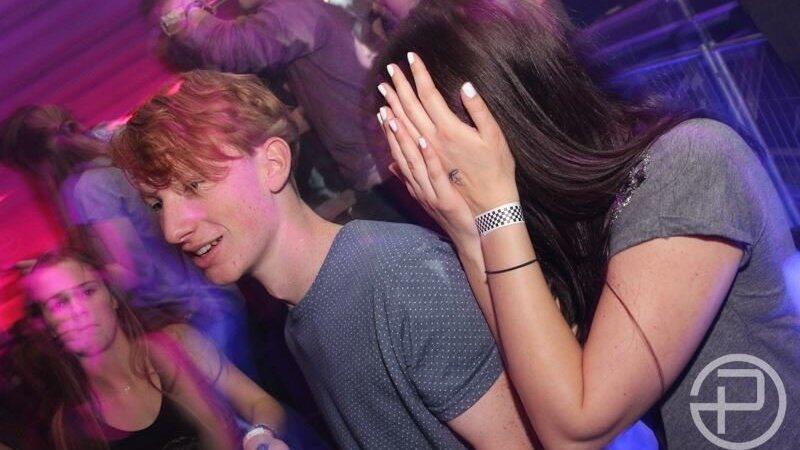 Gleich bei der Eröffnung platzte die neue Diskothek Peggy P. aus allen Nähten. Gleich bei der Eröffnung platzte die neue Diskothek Peggy P. aus allen Nähten.