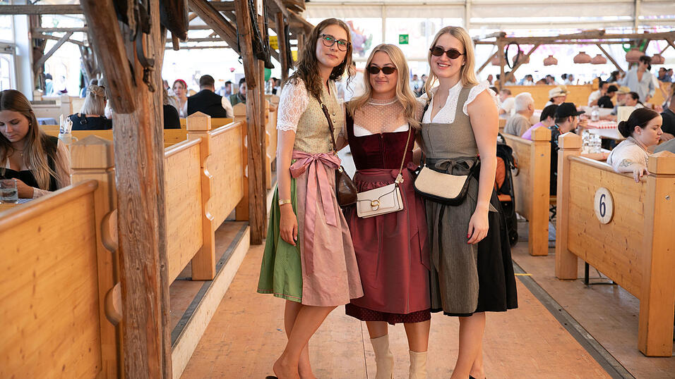 Die Partybilder vom Sonntag, 10. August, aus dem Festzelt Reisinger. Die Partybilder vom Sonntag, 10. August, aus dem Festzelt Reisinger.