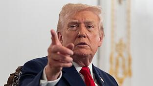 US-Präsident Trump will gegen angebliche Drogenhändler nicht mehr nur auf dem Meer vorgehen.