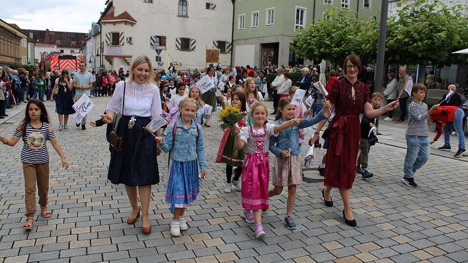 Das sind die sch&ouml;nsten Bilder vom Jubil&auml;umsfestzug.