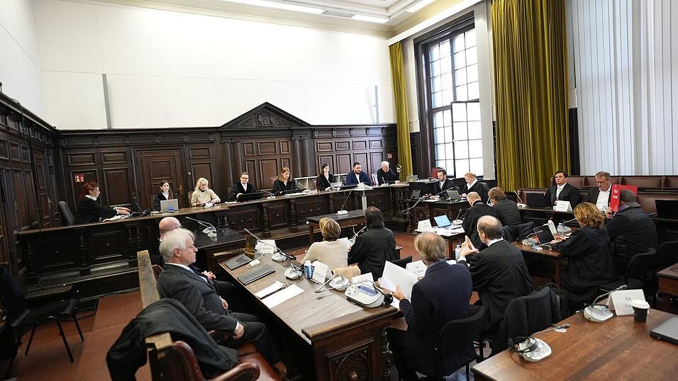 Es war bereits der 40. Verhandlungstag, mehr als 100 sind insgesamt angesetzt. Es war bereits der 40. Verhandlungstag, mehr als 100 sind insgesamt angesetzt.