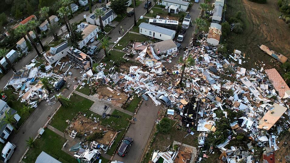 Gerade im Herbst sind Tornados an der Algarve wahrscheinlicher. Gerade im Herbst sind Tornados an der Algarve wahrscheinlicher.