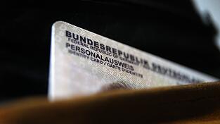 Beim Antrag auf Einb&uuml;rgerung hatte die Angeklagte 2024 falsche Angaben gemacht. (Symbolbild)