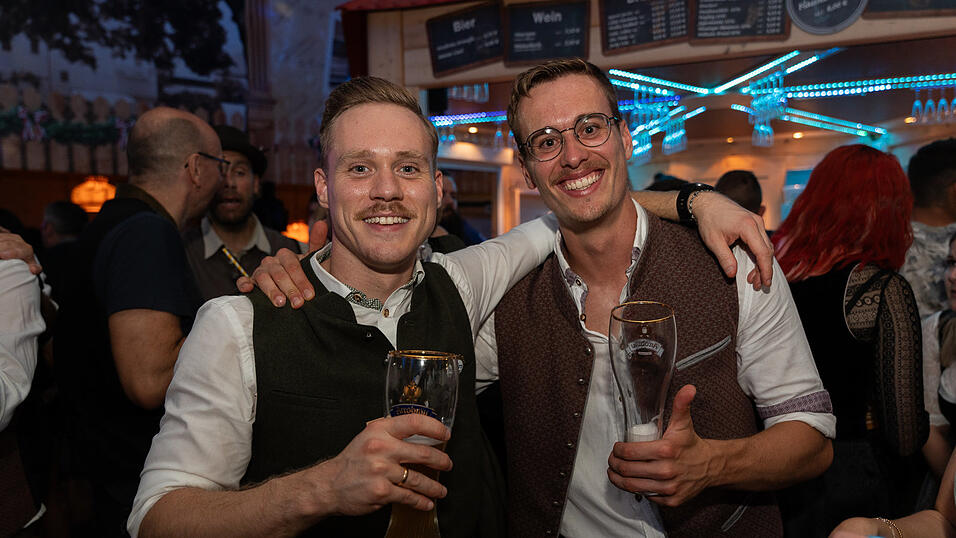 Die Partybilder vom Samstag, 12. August 2023, aus dem Festzelt Reisinger. Die Partybilder vom Samstag, 12. August 2023, aus dem Festzelt Reisinger.