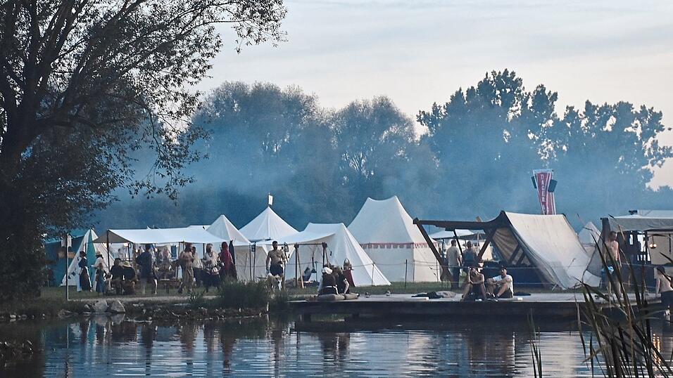 Der Mittelaltermarkt 'Dager av Ulver' lockte viele Besucher an.