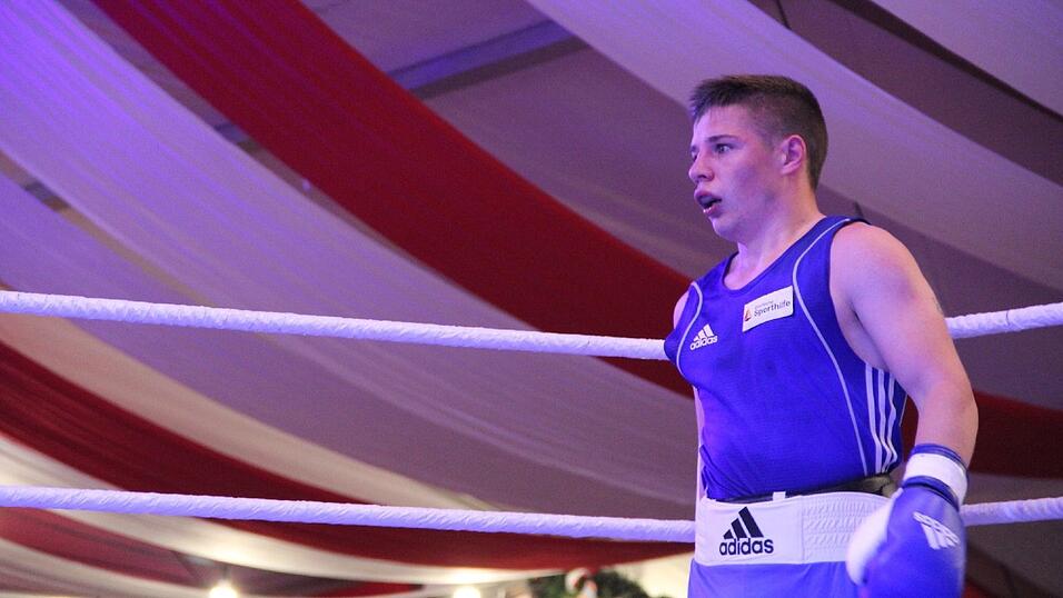 Im Lechner-Festzelt hie&szlig; es am Sonntag wieder 'Let&acute;s get ready to rumble'.