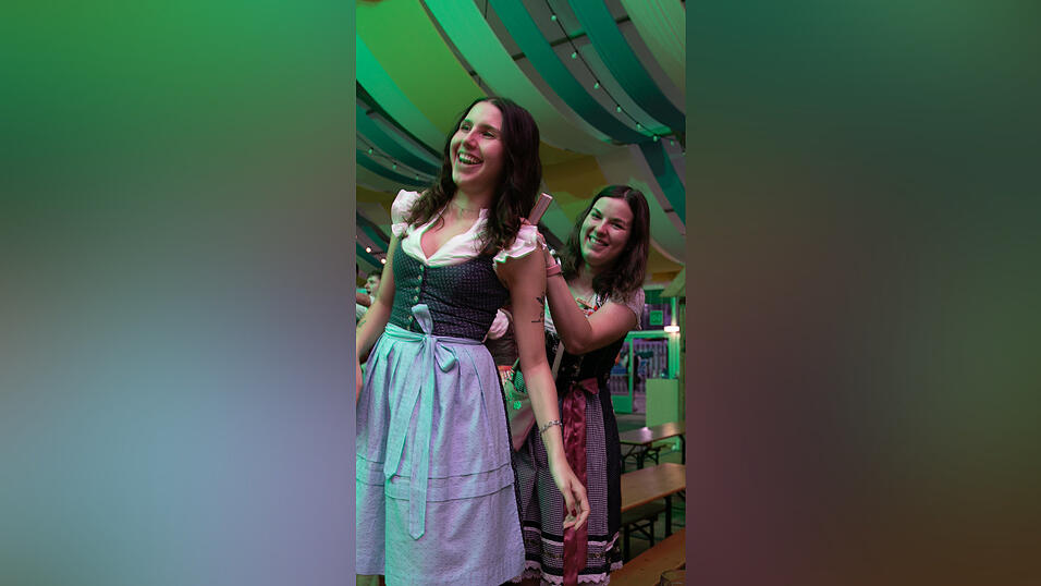 Die Partybilder vom Mittwoch, 13. August, aus dem Festzelt Reisinger. Die Partybilder vom Mittwoch, 13. August, aus dem Festzelt Reisinger.