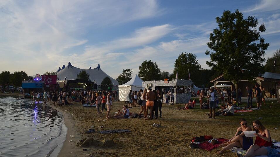 Gutes Wetter sorgte auch für gute Stimmung bei den Gästen bei Utopia Island.