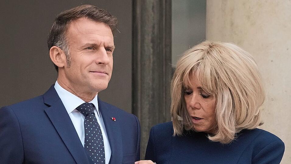 Es gab schon mal leichtere Tage im Amt für den französischen Präsidenten Emmanuel Macron und seine Frau Brigitte.