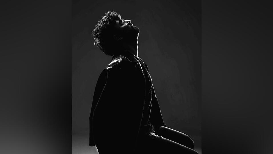 Als Sänger Nuel hat Manuel Mutschler nun den dritten Song seiner Reihe veröffentlicht. Als Sänger Nuel hat Manuel Mutschler nun den dritten Song seiner Reihe veröffentlicht.