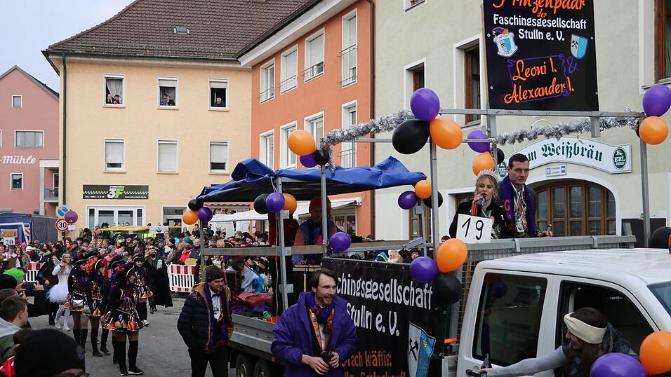 Beim Bogener Faschingsumzug war einiges geboten.