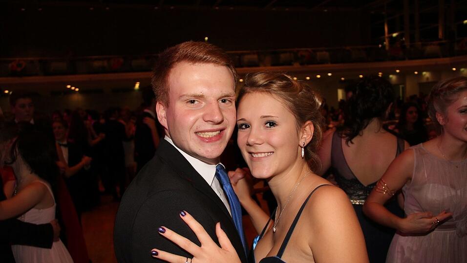 Die Bilder vom Abschlussball der Tanzschule Seidel in der Fraunhofer-Halle am 28. November. Die Bilder vom Abschlussball der Tanzschule Seidel in der Fraunhofer-Halle am 28. November.