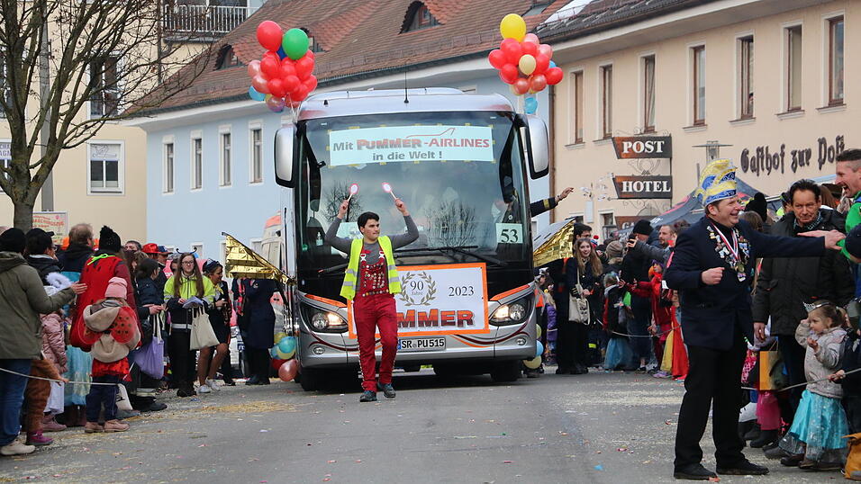 Beim Bogener Faschingsumzug war einiges geboten.