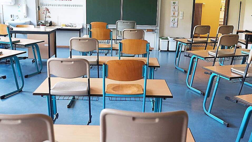 &bdquo;So schnell sind 17 Schuljahre vergangen&ldquo;: Zum Schuljahr 2008/2009 wurde Michael Barcsay Schulleiter.