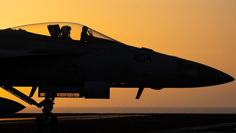 US-Militär meldet Angriffe im Iran. (Archivbild) US-Militär meldet Angriffe im Iran. (Archivbild)
