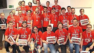Die Aicher Bezirksliga-Meistermannschaft von 2018. Die Aicher Bezirksliga-Meistermannschaft von 2018.