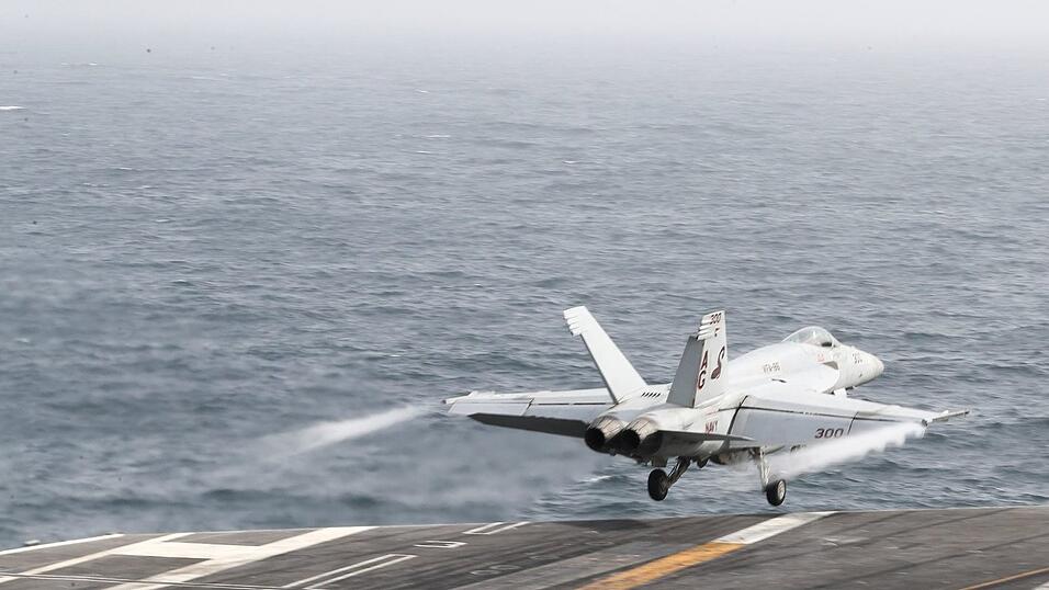 Das US-Militär wehrte nach eigenen Angaben iranische Raketen und Drohnen ab. (Symbolbild) Das US-Militär wehrte nach eigenen Angaben iranische Raketen und Drohnen ab. (Symbolbild)