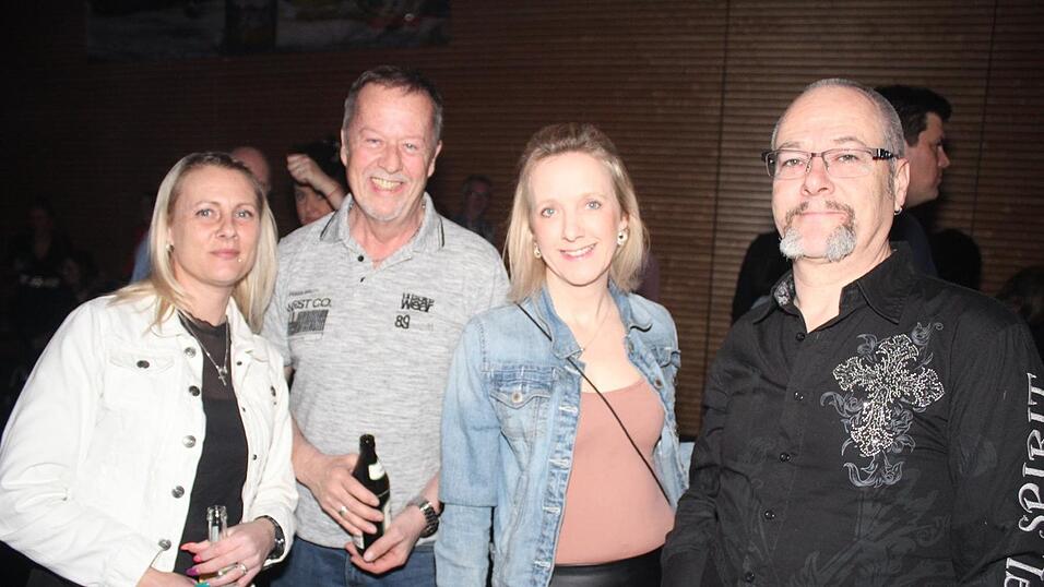 Auf der Eskara &Uuml;30-Party in Essenbach war wieder viel los.