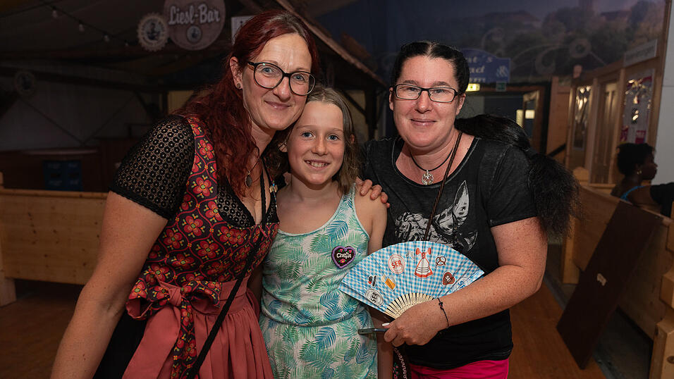 Die Partybilder vom Donnerstag, 17. August 2023, aus dem Festzelt Reisinger. Die Partybilder vom Donnerstag, 17. August 2023, aus dem Festzelt Reisinger.