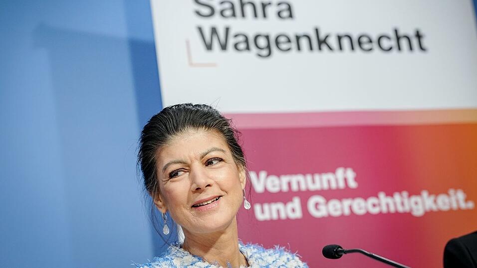 Sahra Wagenknecht h&auml;lt es f&uuml;r sehr wahrscheinlich, dass ihre Partei eigentlich im Bundestag sitzen m&uuml;sste.