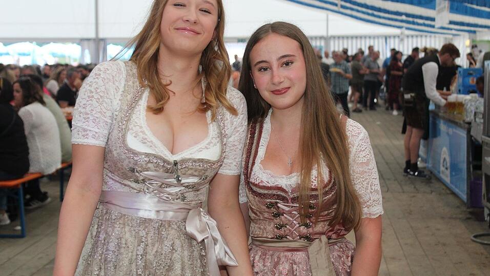 Zur Musik von Headless wurde ausgelassen gefeiert.