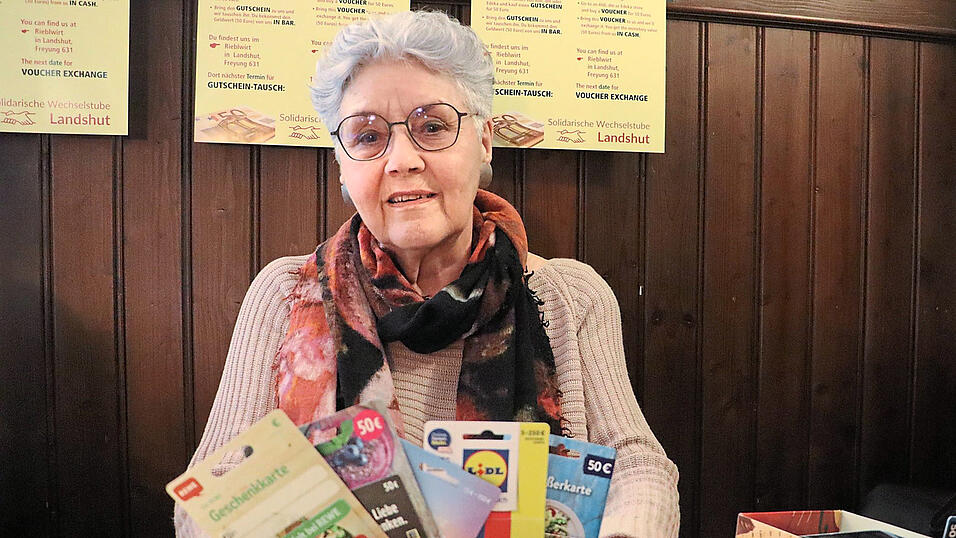 Bargeld gegen Gutscheine: Hannelore Scharrer hat die Solidarische Wechselstube gegründet. Bargeld gegen Gutscheine: Hannelore Scharrer hat die Solidarische Wechselstube gegründet.