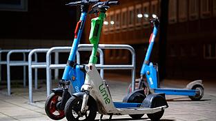 Die Regeln f&uuml;r diese E-Scooter scheinen nicht allen so ganz klar zu sein... - aber was soll&lsquo;s: Wuuusch!