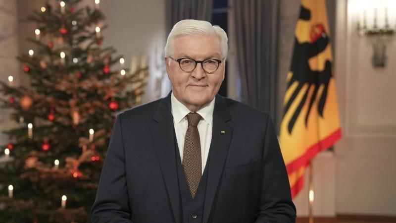 Bundespräsident Frank-Walter Steinmeier rief in seiner Weihnachtsansprache zum Zusammenhalt auf. Bundespräsident Frank-Walter Steinmeier rief in seiner Weihnachtsansprache zum Zusammenhalt auf.