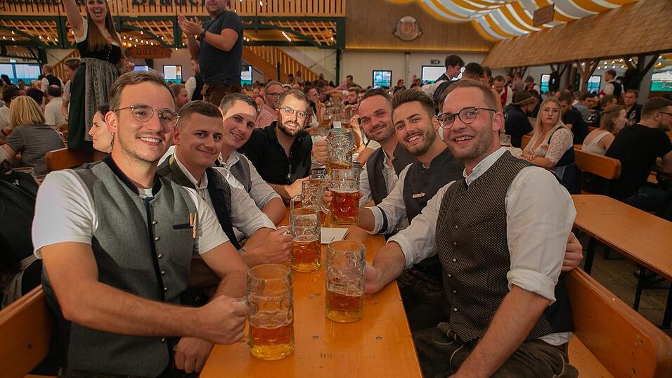 Die Partybilder von Mittwoch, 17. August 2022, aus dem Festzelt Nothaft.