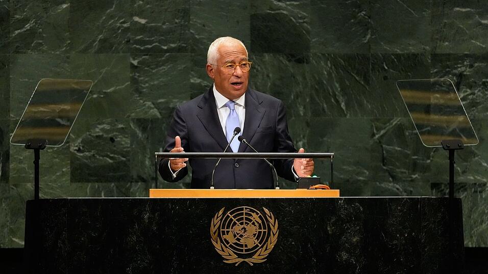 «Drohungen und Angriffe gegen den Internationalen Strafgerichtshof, seine Verantwortlichen und seine Beschäftigten sind inakzeptabel»: EU-Ratspräsident António Costa fand in New York deutliche Worte. «Drohungen und Angriffe gegen den Internationalen Strafgerichtshof, seine Verantwortlichen und seine Beschäftigten sind inakzeptabel»: EU-Ratspräsident António Costa fand in New York deutliche Worte.