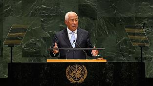«Drohungen und Angriffe gegen den Internationalen Strafgerichtshof, seine Verantwortlichen und seine Beschäftigten sind inakzeptabel»: EU-Ratspräsident António Costa fand in New York deutliche Worte. «Drohungen und Angriffe gegen den Internationalen Strafgerichtshof, seine Verantwortlichen und seine Beschäftigten sind inakzeptabel»: EU-Ratspräsident António Costa fand in New York deutliche Worte.