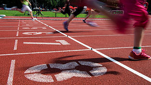 Es muss nicht immer Joggen sein. Wer abwechslungsreiche Sportarten sucht, wird hier fündig. Wir haben einige Trendsportarten ausprobiert, ideal für den Sommerendspurt! Es muss nicht immer Joggen sein. Wer abwechslungsreiche Sportarten sucht, wird hier fündig. Wir haben einige Trendsportarten ausprobiert, ideal für den Sommerendspurt!