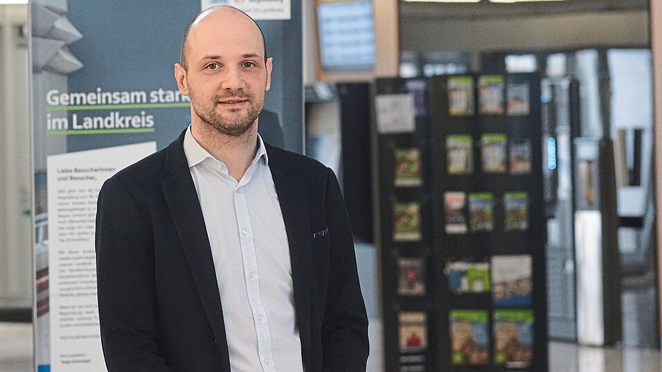 Christian Meier ist Gesch&auml;ftsf&uuml;hrer des Jobcenters Regensburg-Land. Zust&auml;ndig ist diese Einrichtung f&uuml;r die B&uuml;rgergeldbezieher.