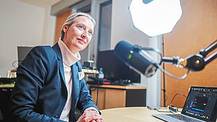 Die Parteivorsitzende der AfD, Alice Weidel, und Elon Musk redeten knapp 75 Minuten auf der Online-Plattform X miteinander.