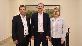 Martin Aigner (CSU, l.) und Heike Aichner (Frauenliste) sind die Stellvertreter des Bürgermeisters. Martin Aigner (CSU, l.) und Heike Aichner (Frauenliste) sind die Stellvertreter des Bürgermeisters.