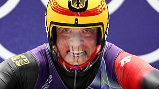 Felix Loch patzt im ersten von vier L&auml;ufen trotz Startrekord.