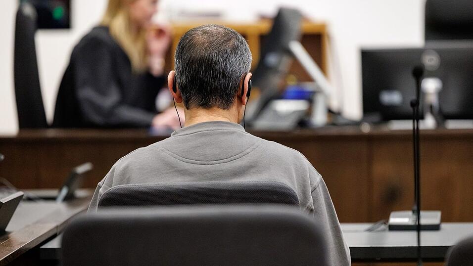 Das Motiv war nach Ansicht der Staatsanwaltschaft Rache: Der Cousin soll angeblich die Schwester des Angeklagten vor ungefähr 20 Jahren in Syrien getötet haben. (Archivbild) Das Motiv war nach Ansicht der Staatsanwaltschaft Rache: Der Cousin soll angeblich die Schwester des Angeklagten vor ungefähr 20 Jahren in Syrien getötet haben. (Archivbild)