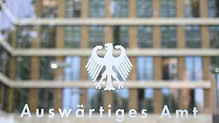 Die Einbestellung eines Botschafters ins Auswärtige Amt gilt als deutliche Form des Protests. (Archivbild)