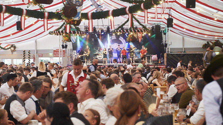 Die Partybilder vom Mittwoch, 14. August 2024, aus dem Festzelt Lechner. Die Partybilder vom Mittwoch, 14. August 2024, aus dem Festzelt Lechner.