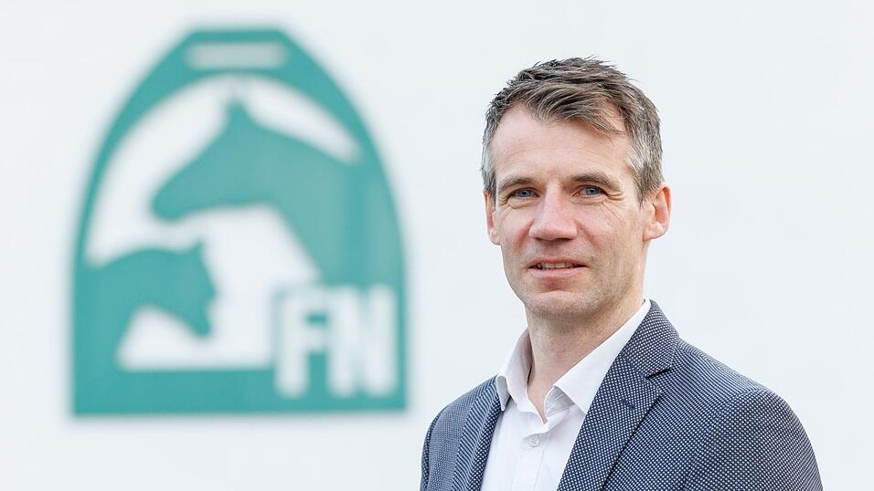 Der Vorstandsvorsitzende der Deutschen Reiterlichen Vereinigung, Dennis Peiler, &auml;u&szlig;ert sich zur Tierqu&auml;lerei in M&uuml;nchen: &laquo;Tief ersch&uuml;ttert&raquo;