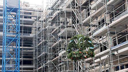 Durch das &bdquo;Bauturbo&ldquo; sollen Bauverfahren beschleunigt und b&uuml;rokratische Vorg&auml;nge verk&uuml;rzt werden.