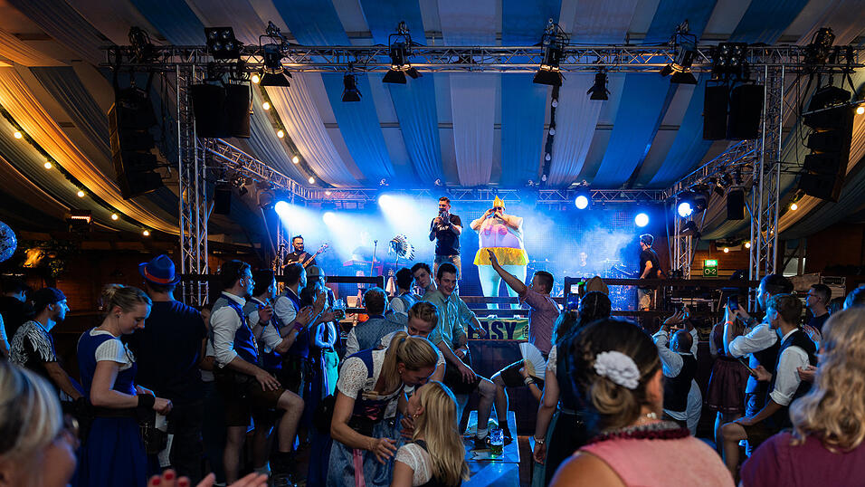 Die Partybilder vom Sonntag, 20. August 2023, aus dem Festzelt Wenisch. Die Partybilder vom Sonntag, 20. August 2023, aus dem Festzelt Wenisch.