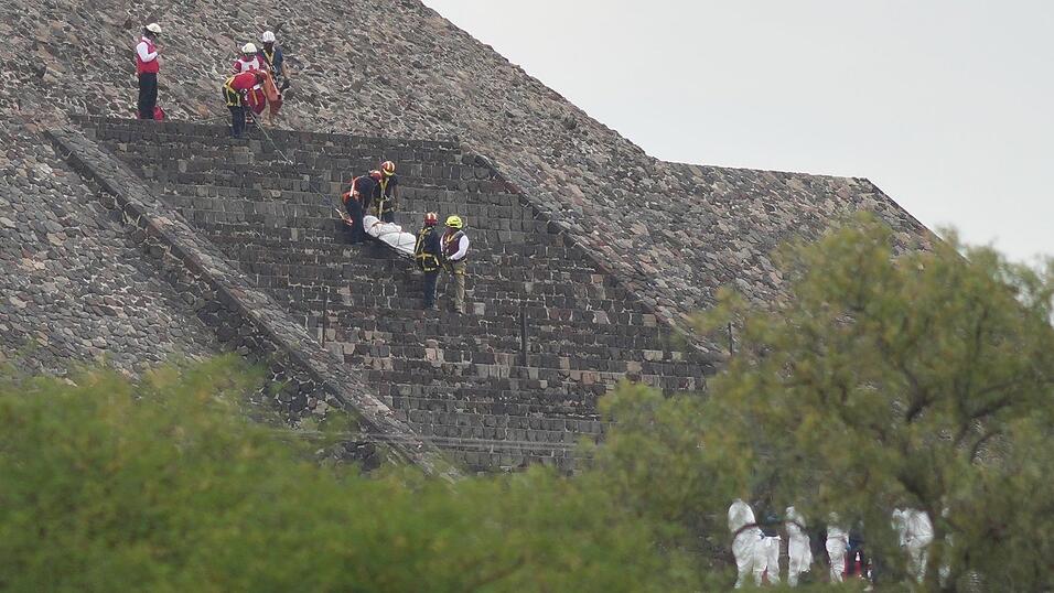 Teotihuacan ist eine der meistbesuchten Ausgrabungsstätten in Mexiko. Teotihuacan ist eine der meistbesuchten Ausgrabungsstätten in Mexiko.