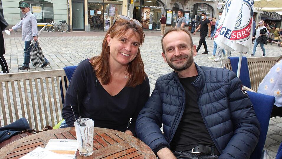 Die Landshuter genießen die neuen Freiheiten und das gute Wetter. Die Landshuter genießen die neuen Freiheiten und das gute Wetter.