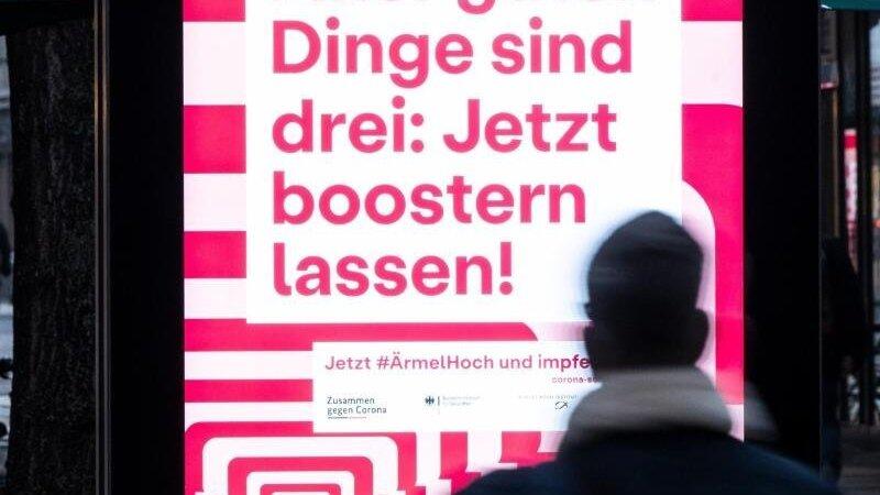 Das Verb 'boostern' ist zum Anglizismus des Jahres 2021 gekürt worden. Das Verb 'boostern' ist zum Anglizismus des Jahres 2021 gekürt worden.
